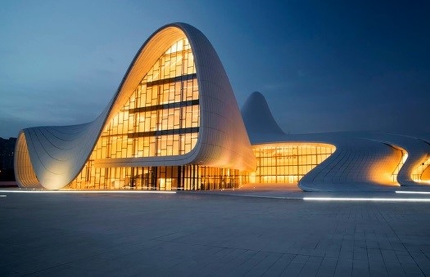 Культурный центр имени Гейдара Алиева в Баку
