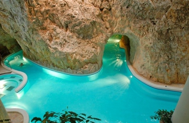 Пещерная купальня